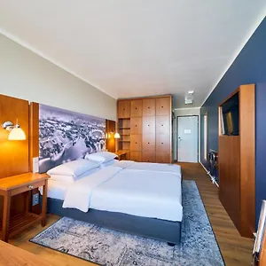 4* فندق آرتهوتيل آنا إم أوليمبيا بارك