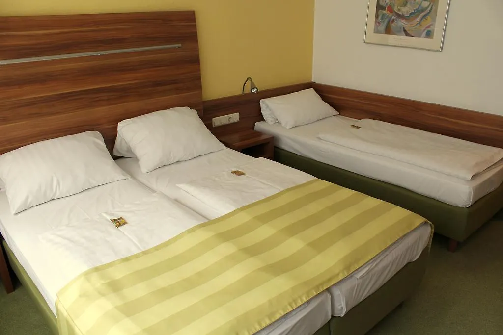 Hotel Wallis Munich 3*,  Germany